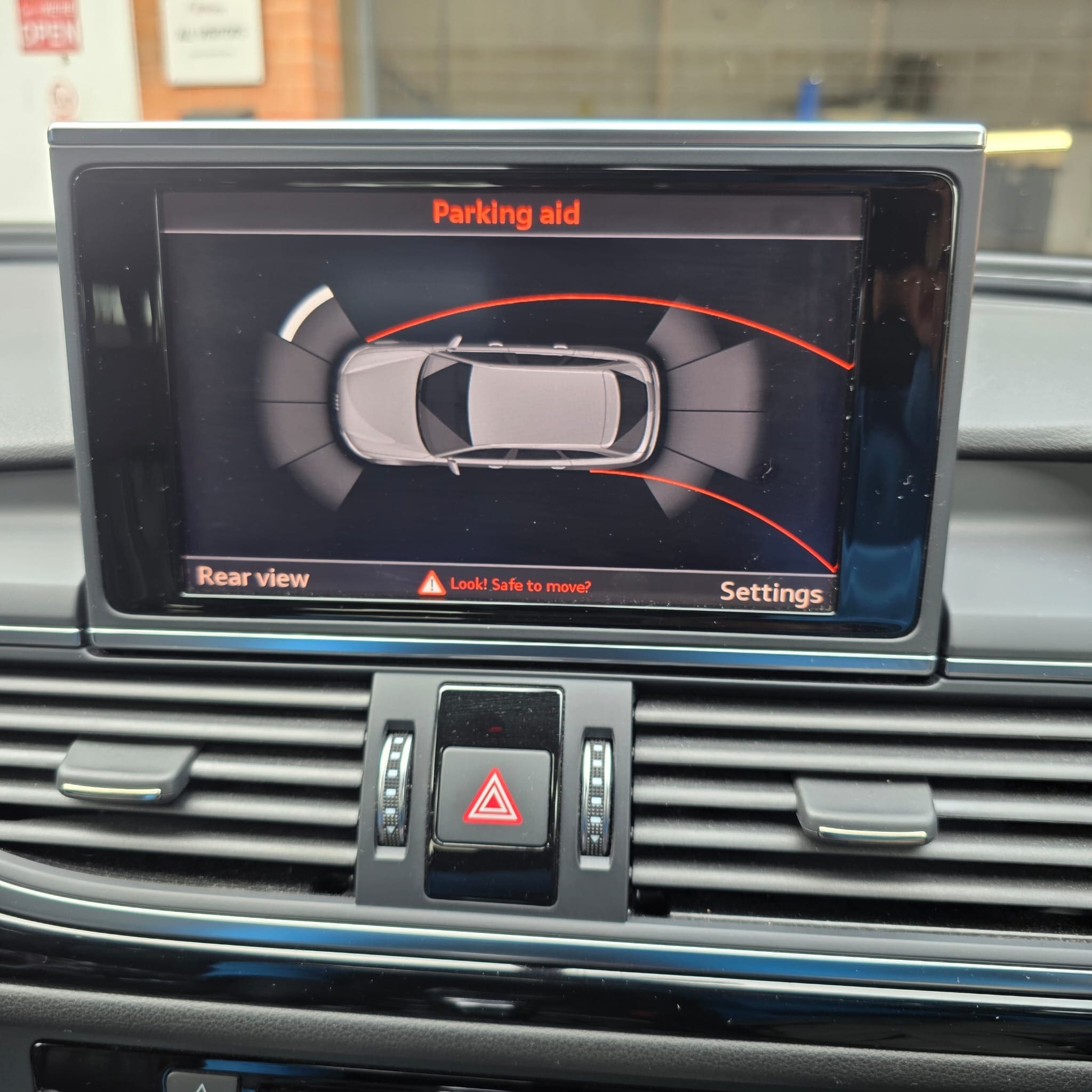 Audi A6 Highline reversing camera retrofit with accurate manoeuvring guidelines