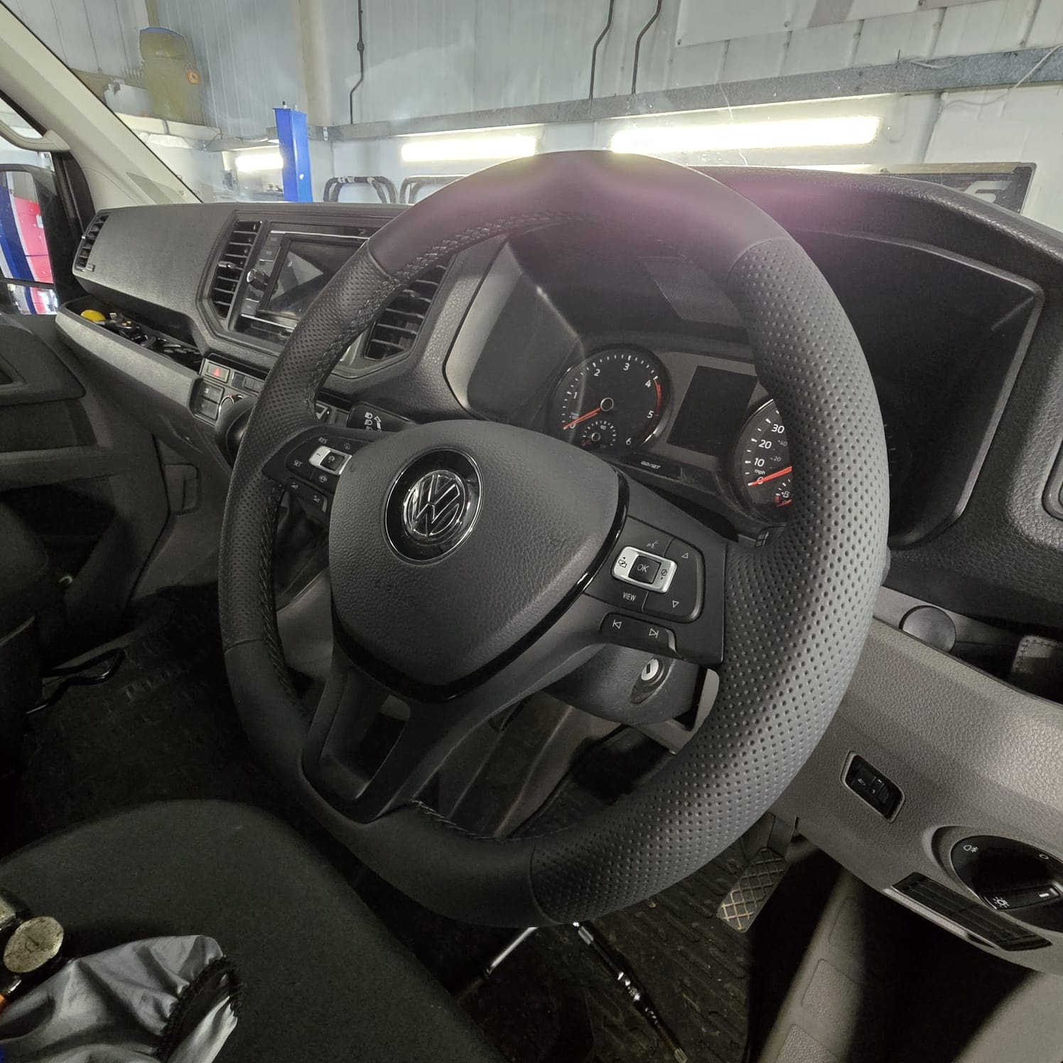 vw-crafter-smarttrack-s5-tracker-driver-id-tags-thatcham-approved