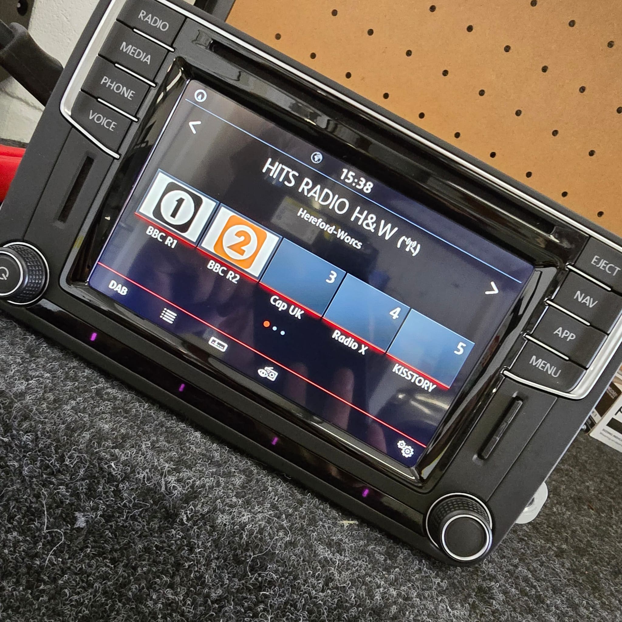 vw-discover-screen-repair-digitiser-replacement