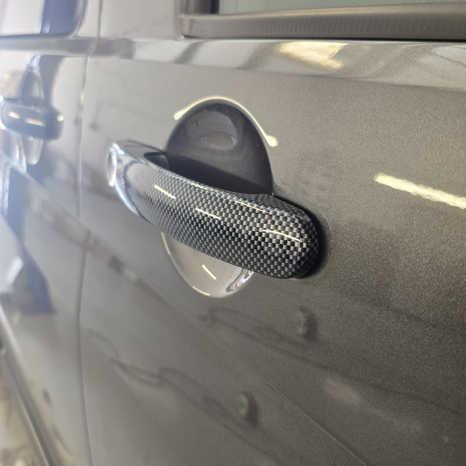 transporter-t6.1-carbon-fibre-handle-sportier-badge-upgrade