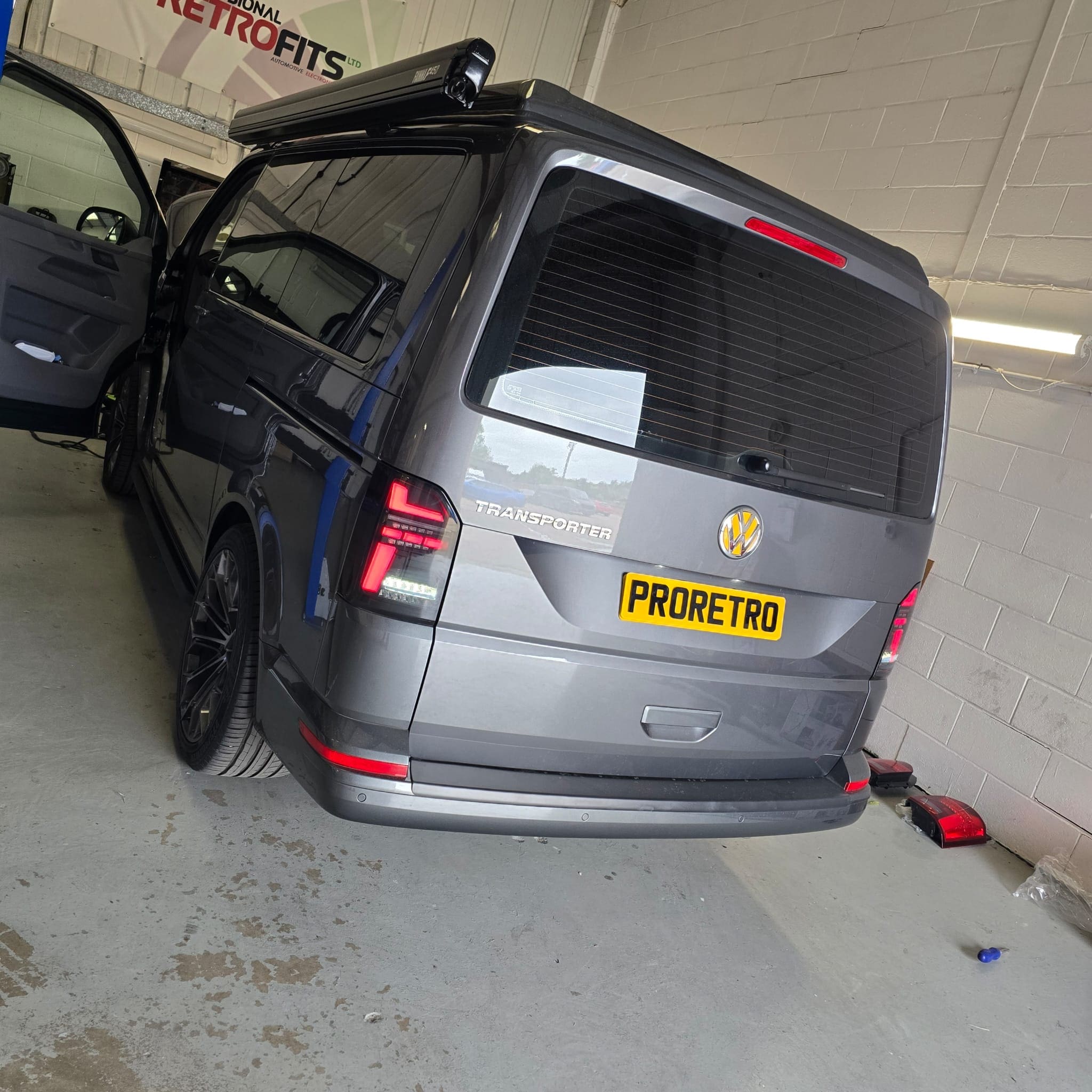 vw-t6-1-transporter-hq-led-taillights-modern-sequential-retrofit