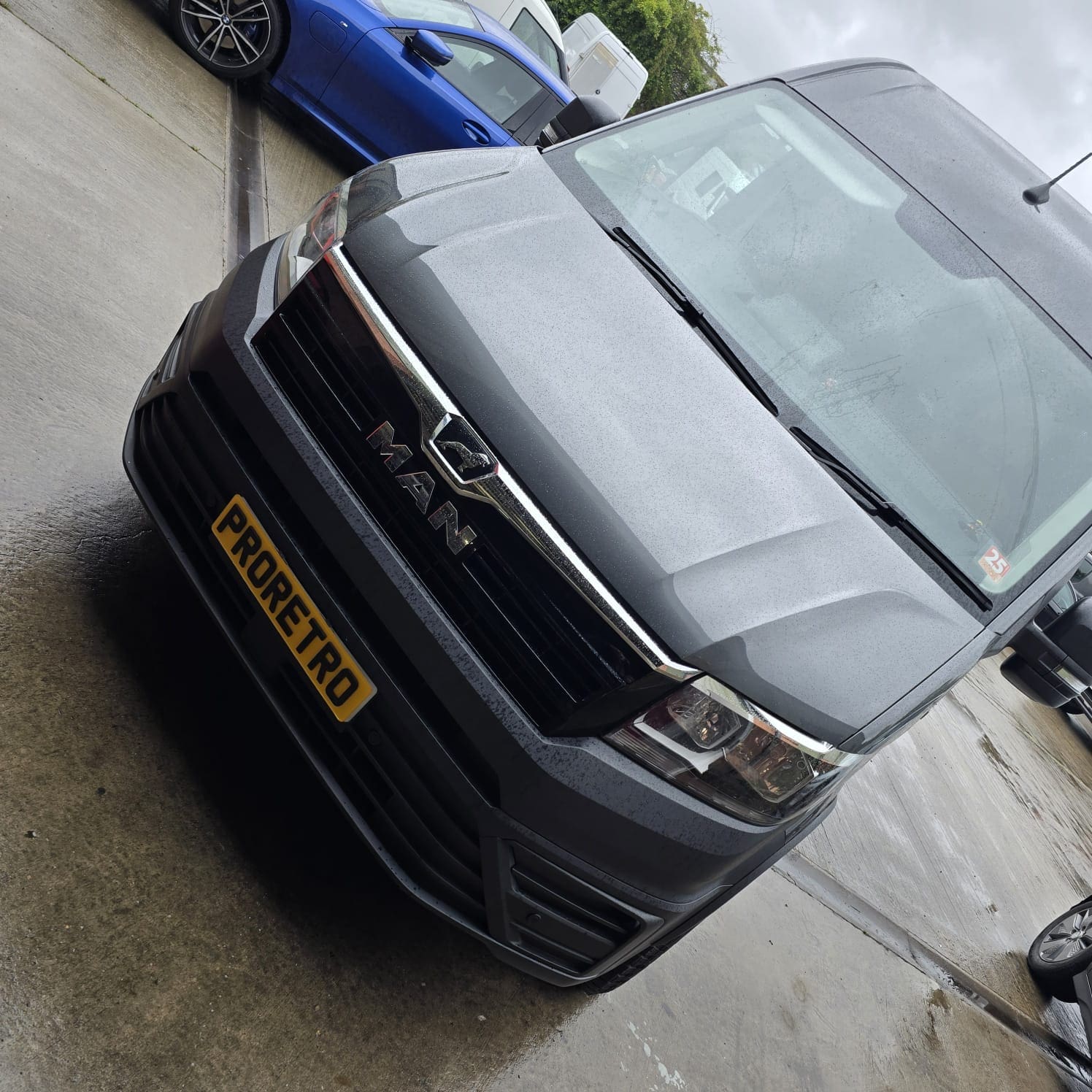 man-tge-volkswagen-parking-support-retrofit-professional-installation