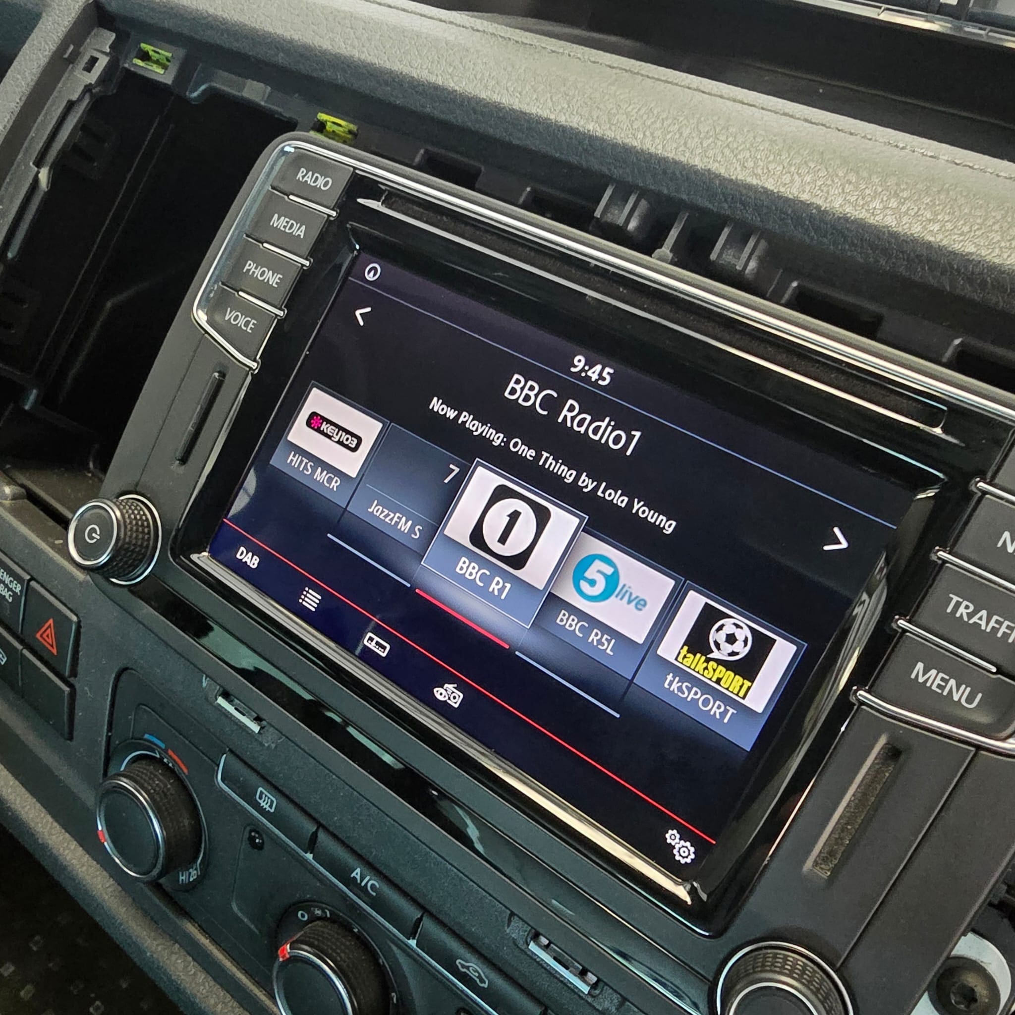 vw-t6-touchscreen-retrofit-app-connect-activation-update