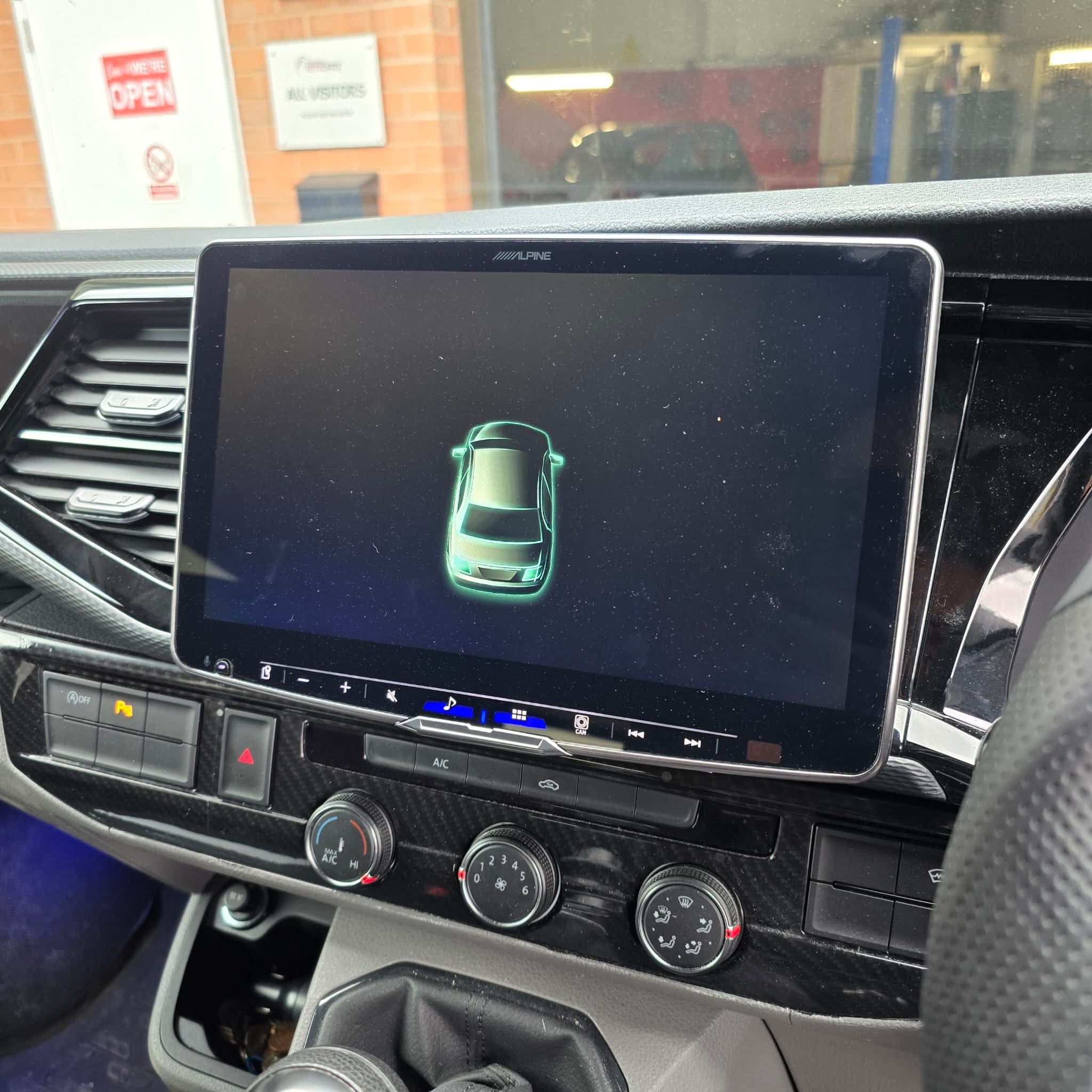 hinckley-transporter-t6-stereo-upgrade-halo11-integration