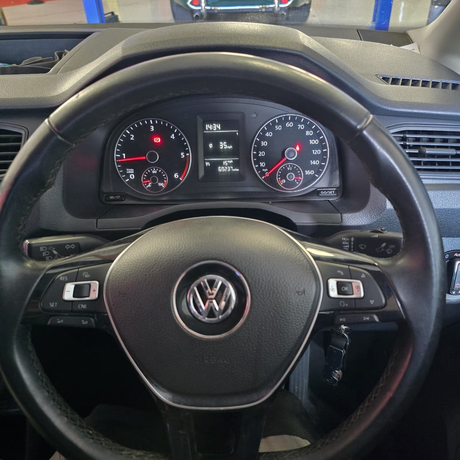 vw-caddy-2016-cruise-control-multifunction-wheel-upgrade-professional-retrofit