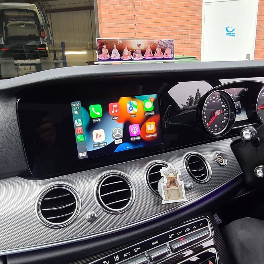 seamless-wireless-carplay-android-auto-integration