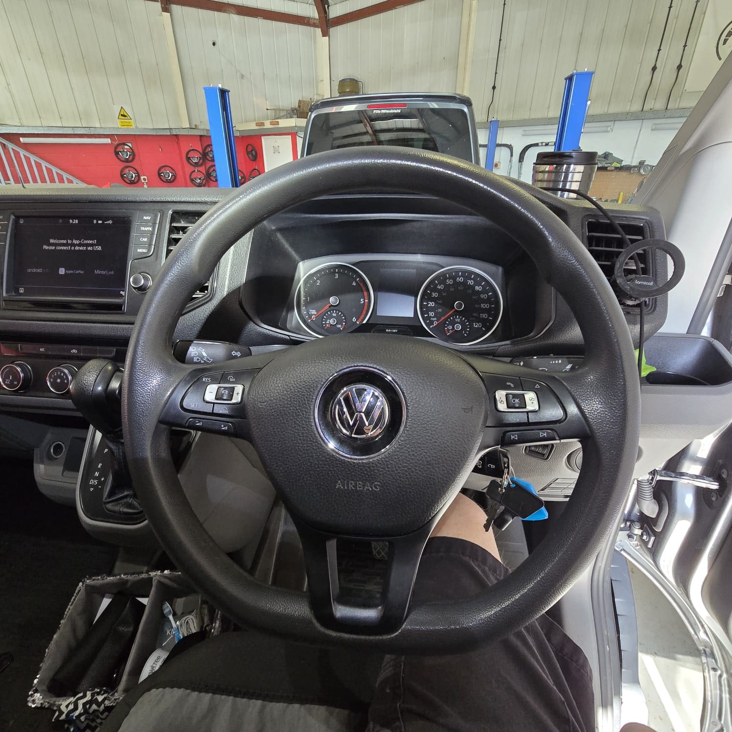 vw-crafter-genuine-leather-steering-wheel-retrofit