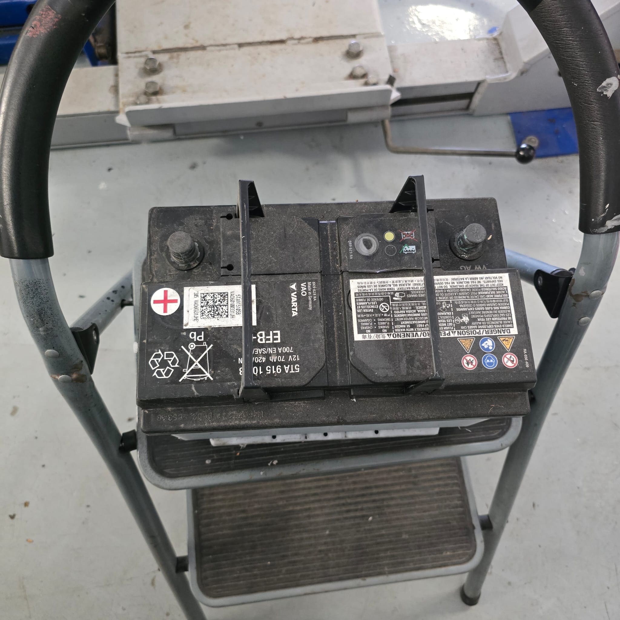 Volkswagen Transporter T6.1 battery replacement for starting issues