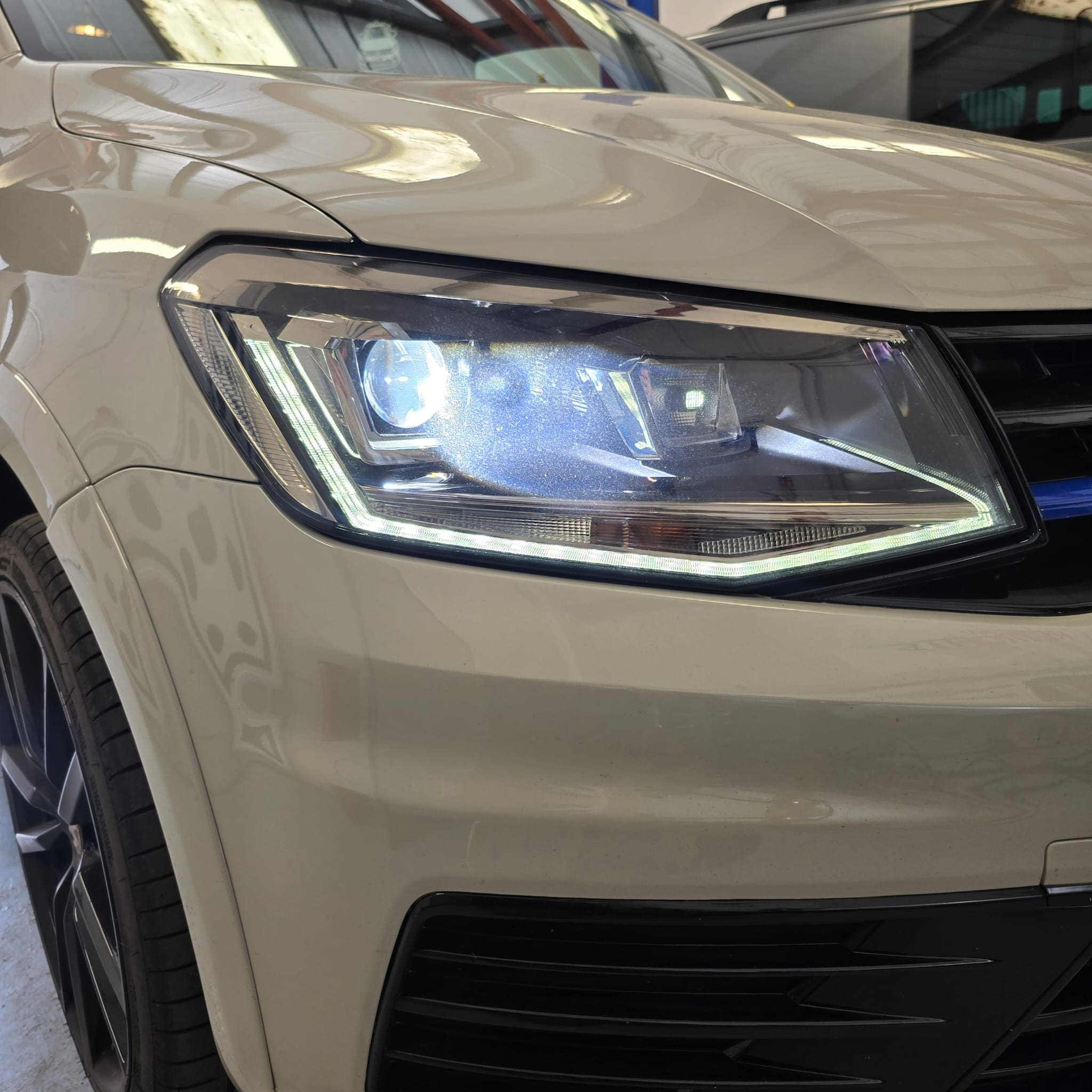 VW Caddy OEM BCM Highline headlight flicker fix