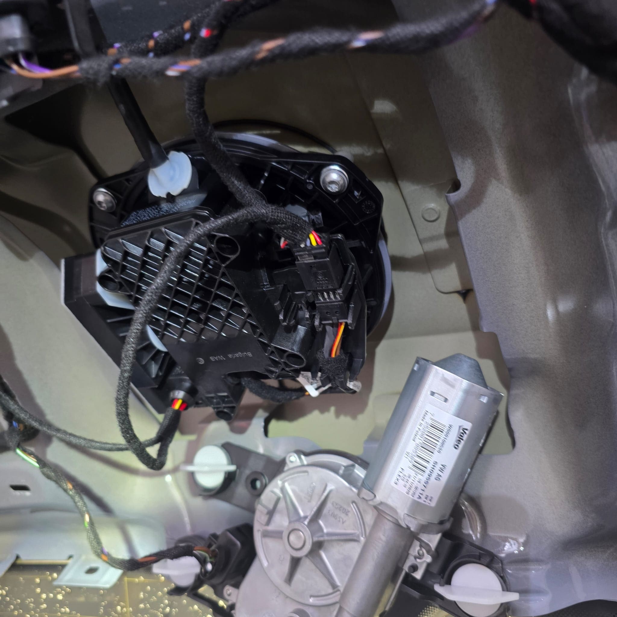 VW Golf Mk8 GTI Highline Rear-View Camera Retrofit with ODIS