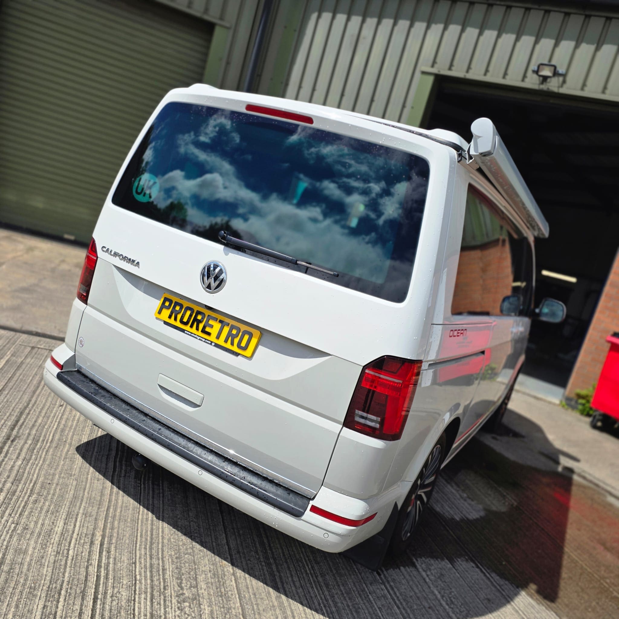 VW T6.1 towing setup with detachable towbar and 13 pin electrics