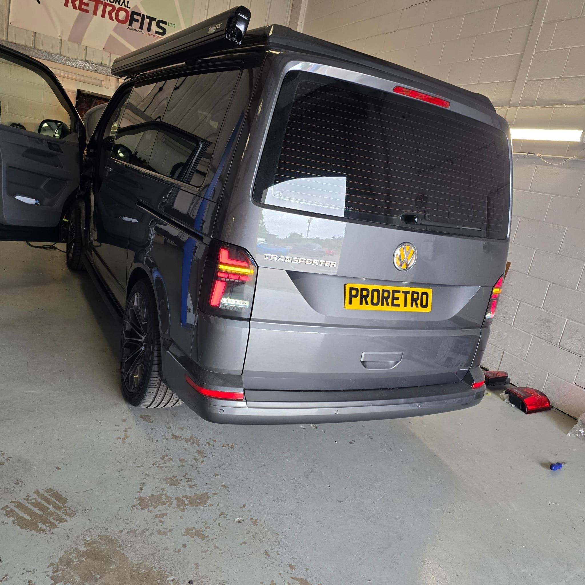 vw-t6-1-transporter-hq-led-taillights-sequential-indicator-upgrade