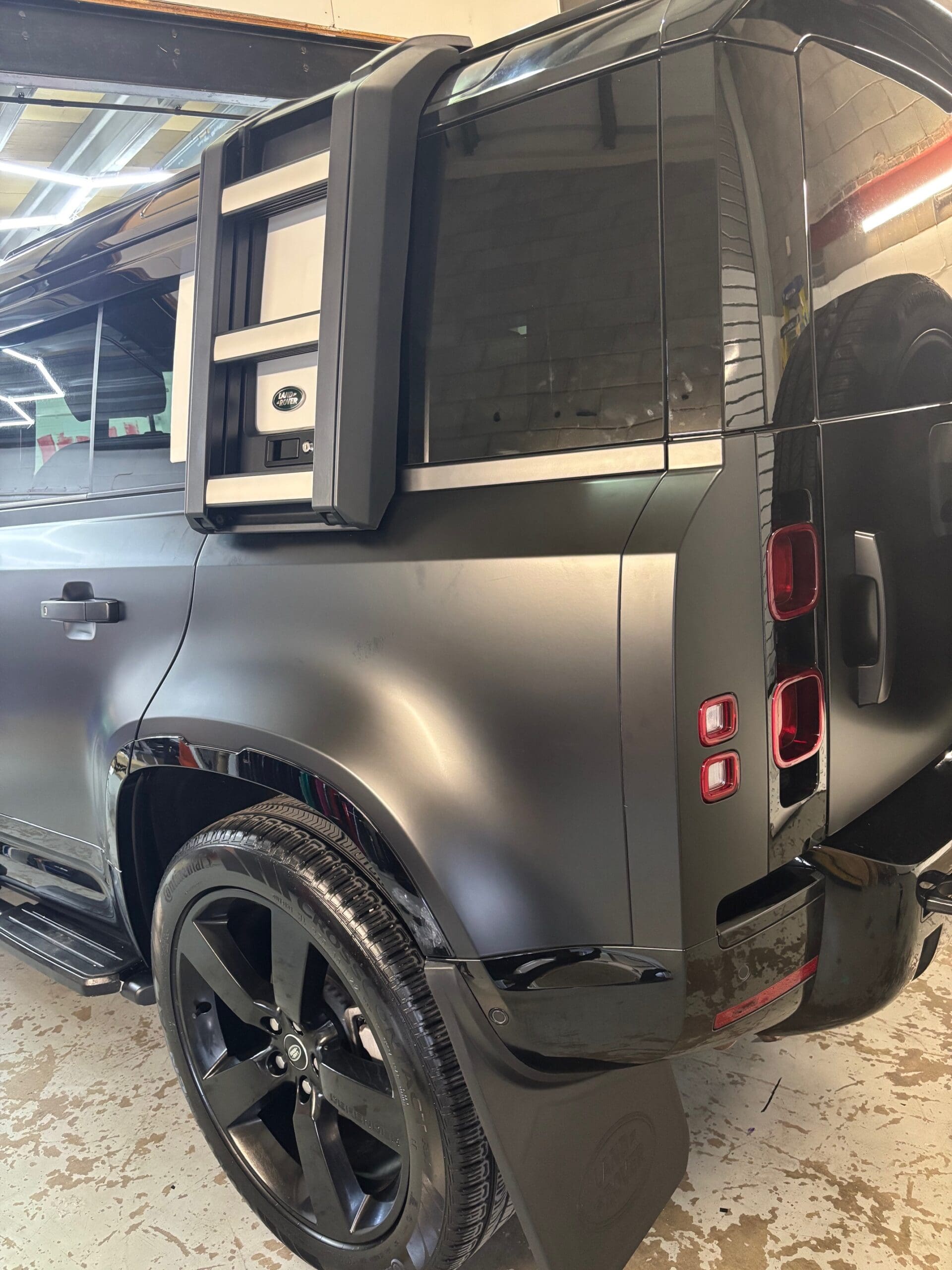 range-rover-defender-matte-wrap-nuneaton
