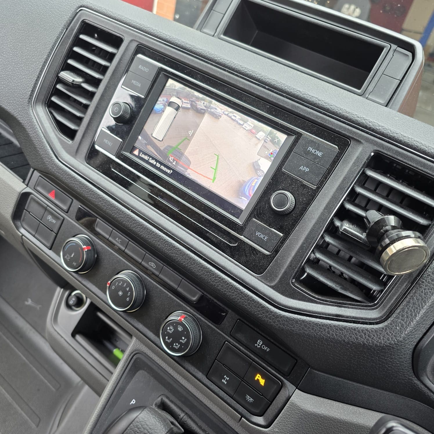 man-tge-parking-sensor-retrofit-oem-volkswagen