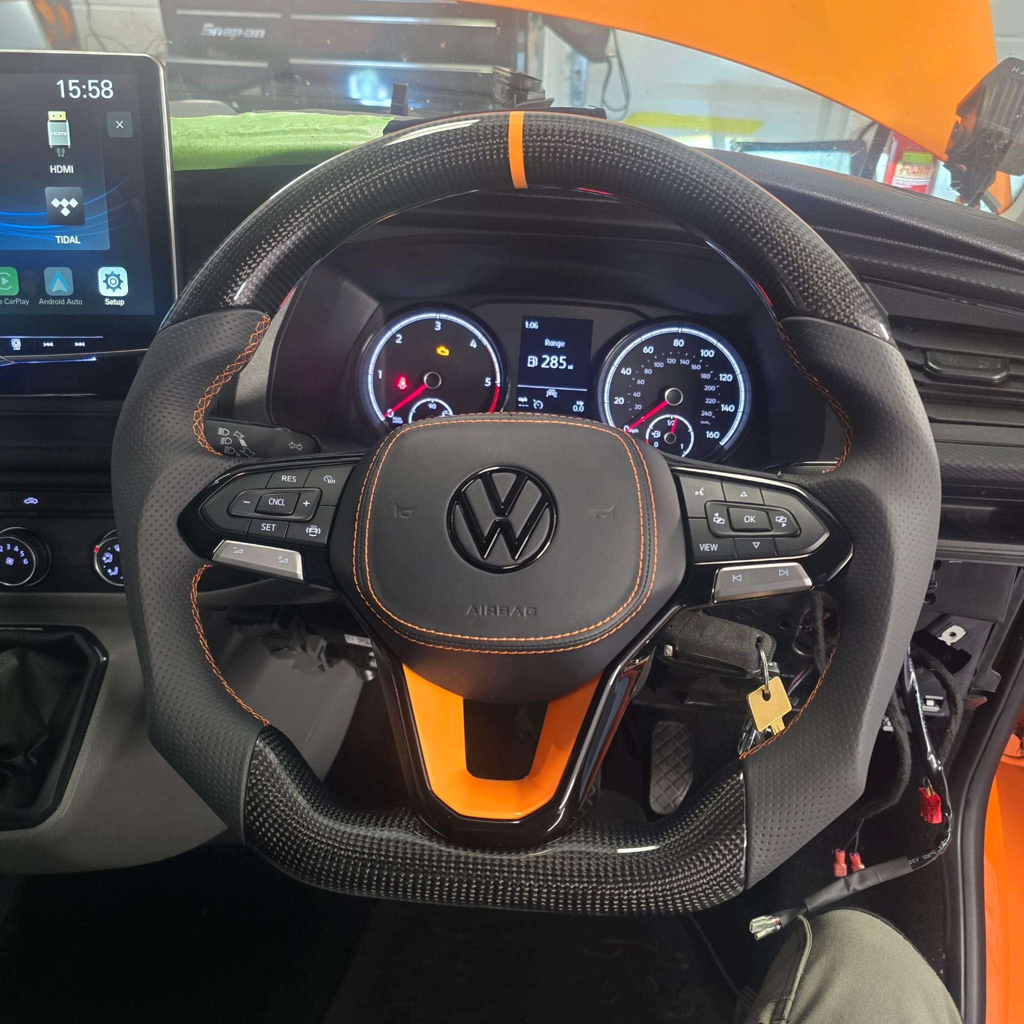uk-carbon-fibre-steering-wheel-retrofit
