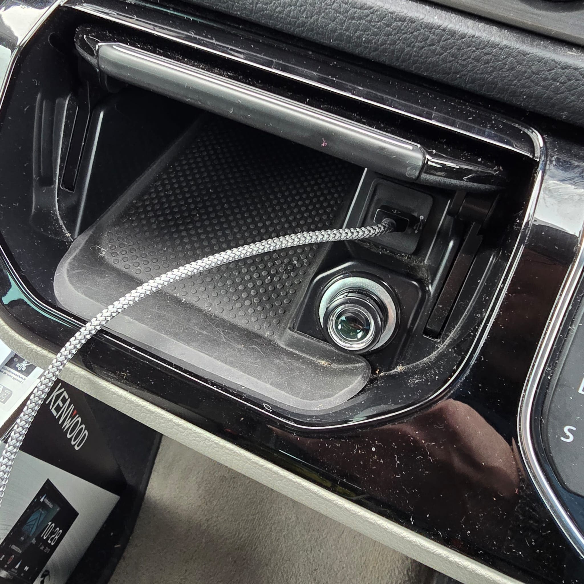 volkswagen-transporter-t6-kenwooddnx5190dabs-sat-nav-stereo